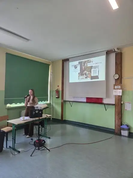 Ada Baran opowiadała uczniom w Zwierznie o swoich podróżach