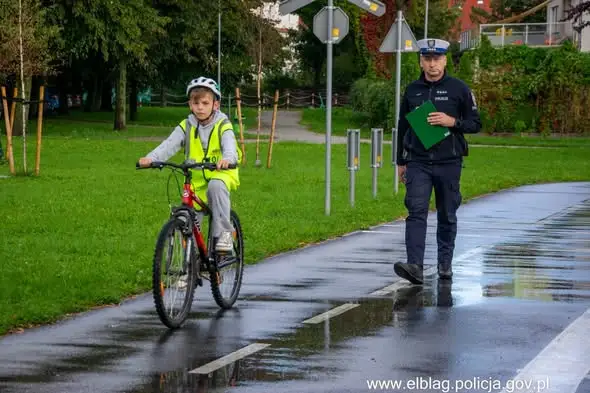 „Rowerowy zawrót głowy” – elbląscy uczniowie rywalizowali o bezpieczeństwo na drodze