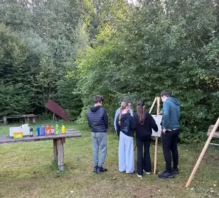 Dzień Chłopaka w plenerze – klasy 7a i 7c ze Szkoły Podstawowej nr 12 w Elblągu na zajęciach w Sierpinie