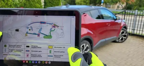 Nowy tablet dla strażaków z OSP Jelonki od eFaktor
