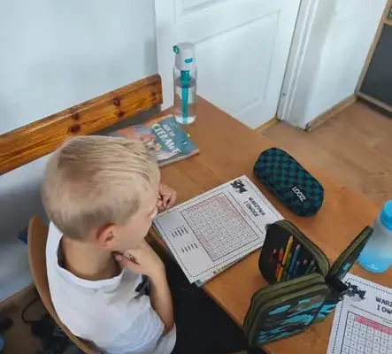 Uczniowie klasy 2d poznają zasady zdrowego odżywiania