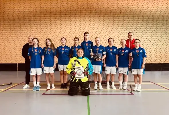 Godkowo i Płoskinia łączą siły w unihokeju – debiut w eliminacjach Mistrzostw Polski