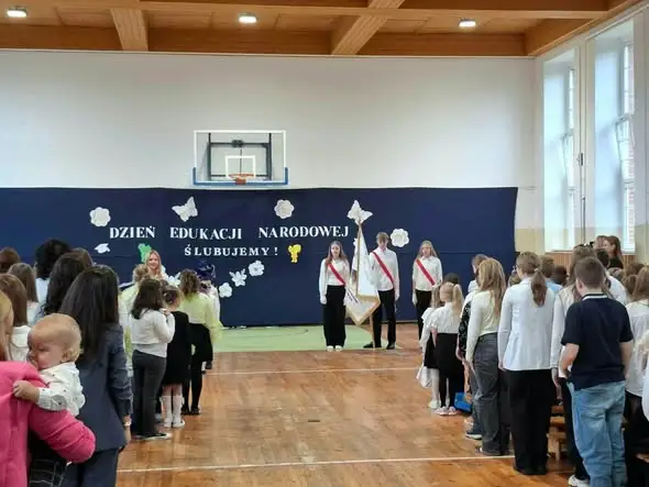 Dzień Edukacji Narodowej i pasowanie pierwszoklasistów w szkole