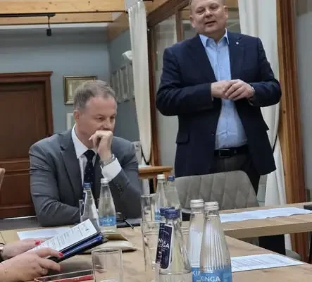 Samorządowcy z subregionu elbląskiego obradują w Mortęgach nad funduszami na 2027 rok