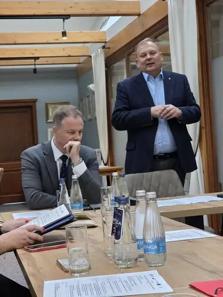 Samorządowcy z subregionu elbląskiego obradują w Mortęgach nad funduszami na 2027 rok