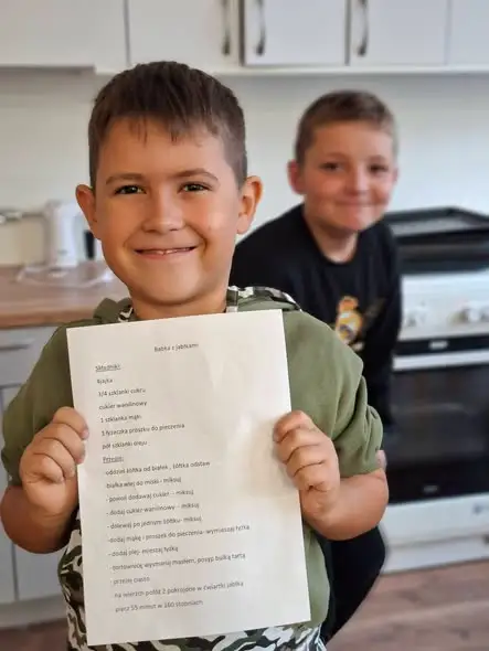 Klasa 2b ze Szkoły Podstawowej nr 12 w Elblągu zamieniła się w małą cukiernię