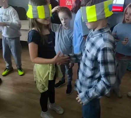 Elbląscy uczniowie uczyli się empatii w kampanii „Ja nie widzę Ciebie, Ty zobacz mnie!”