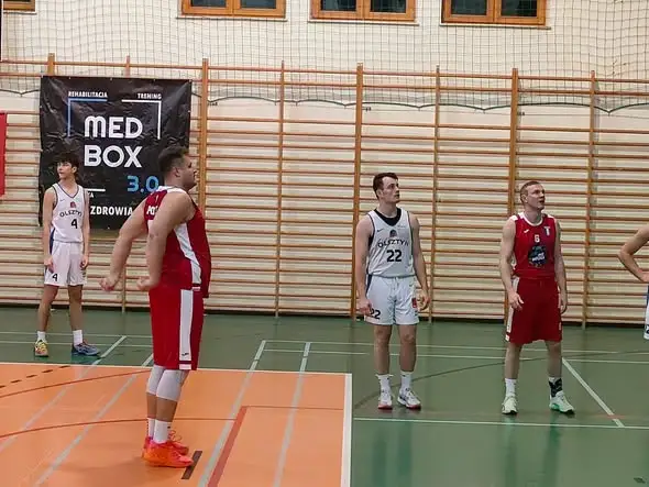 Koszykarze z Pasłęka przegrali z JBC Olsztyn 97:105