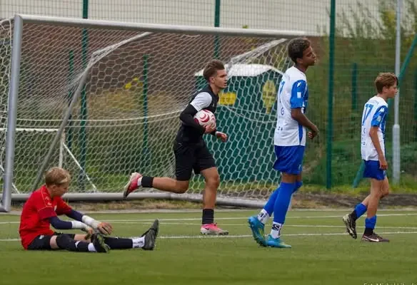 Trampkarze przegrywają ze Stomilem 1:3 w Ekstraklasie Województwa