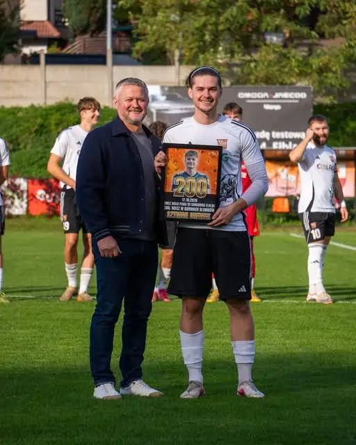 Szymon Drewek rozegrał 200. mecz w barwach Concordii – prawdziwa legenda klubu